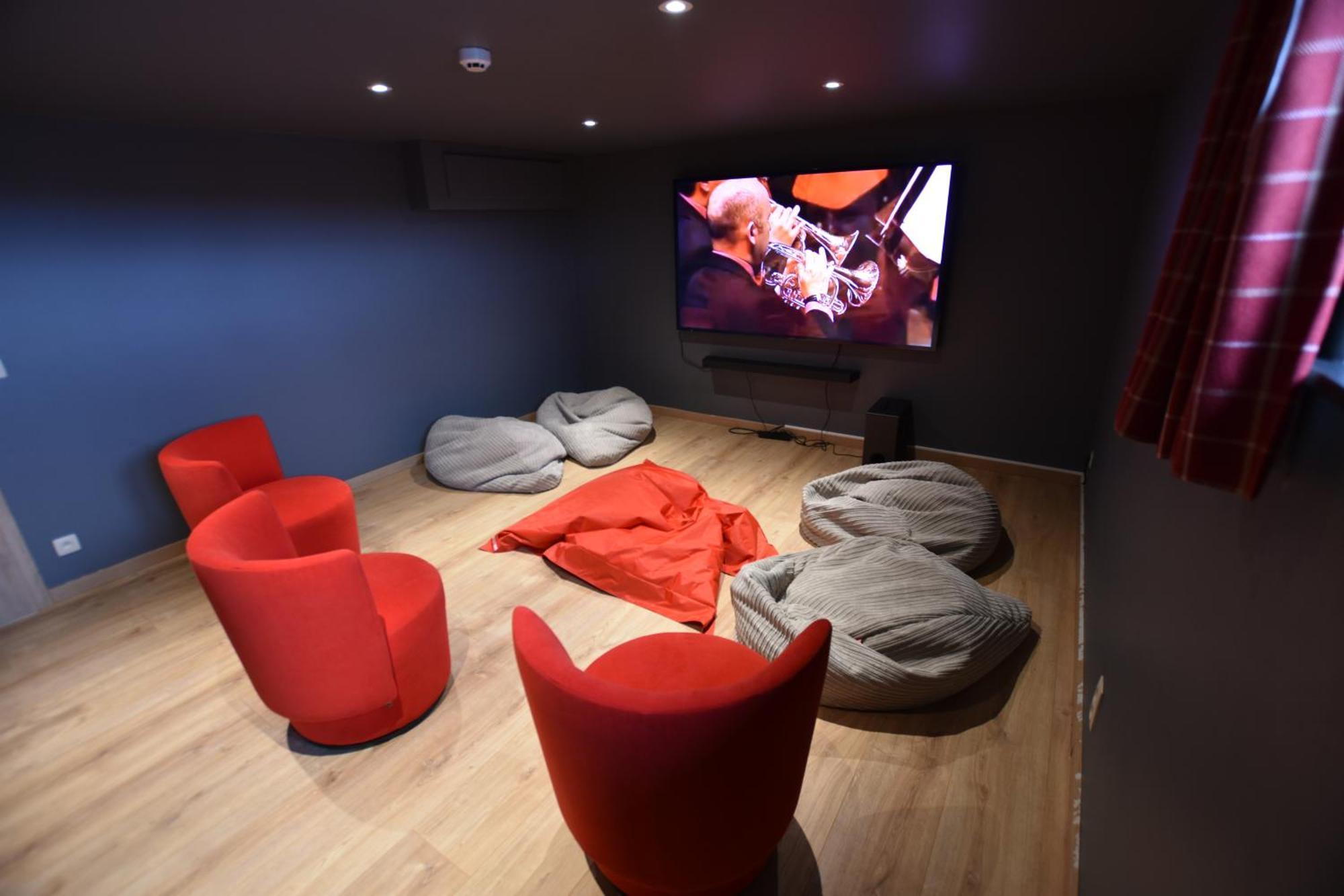 Les Loneux 27 Pers, Malmedy - Vue Incroyable - Wellness, Billard, Home Cinema エクステリア 写真
